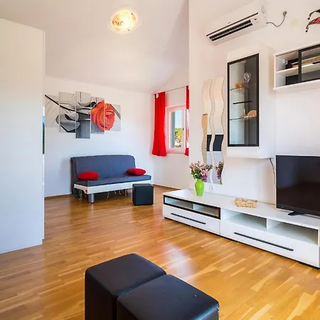 شقة Pet Friendly In فربوسكا